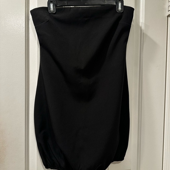 Classic Black Strapless Bubble Hem Mini Dress New - Picture 2 of 6